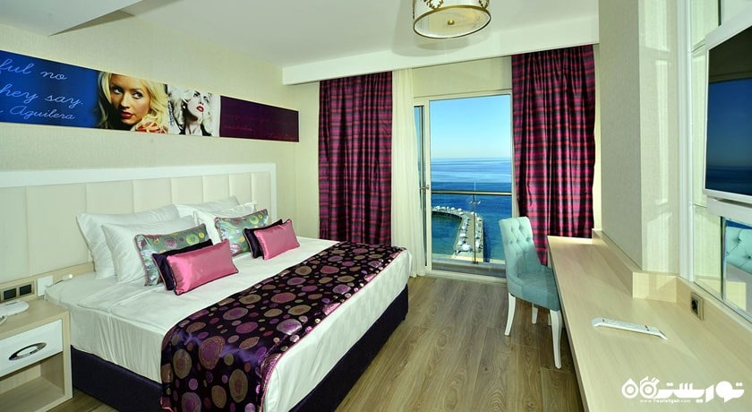 اتاق فمیلی هتل آزورا دلوکس اسپا اند ریزورت